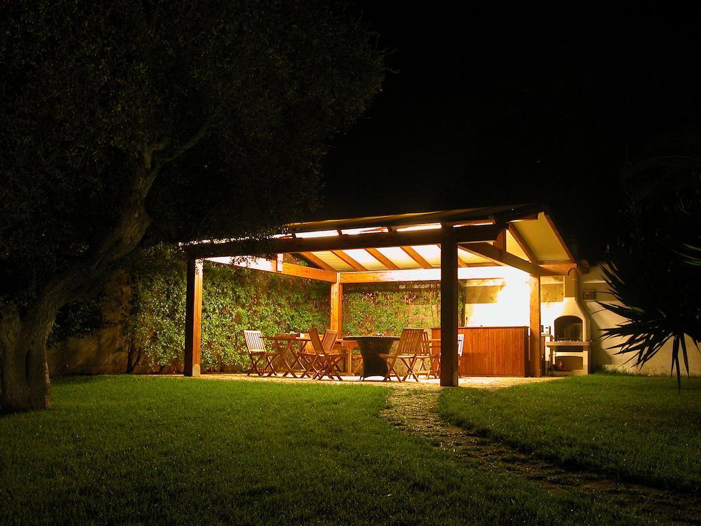 B&B Quattrostelle Cavallino di Lecce Bagian luar foto
