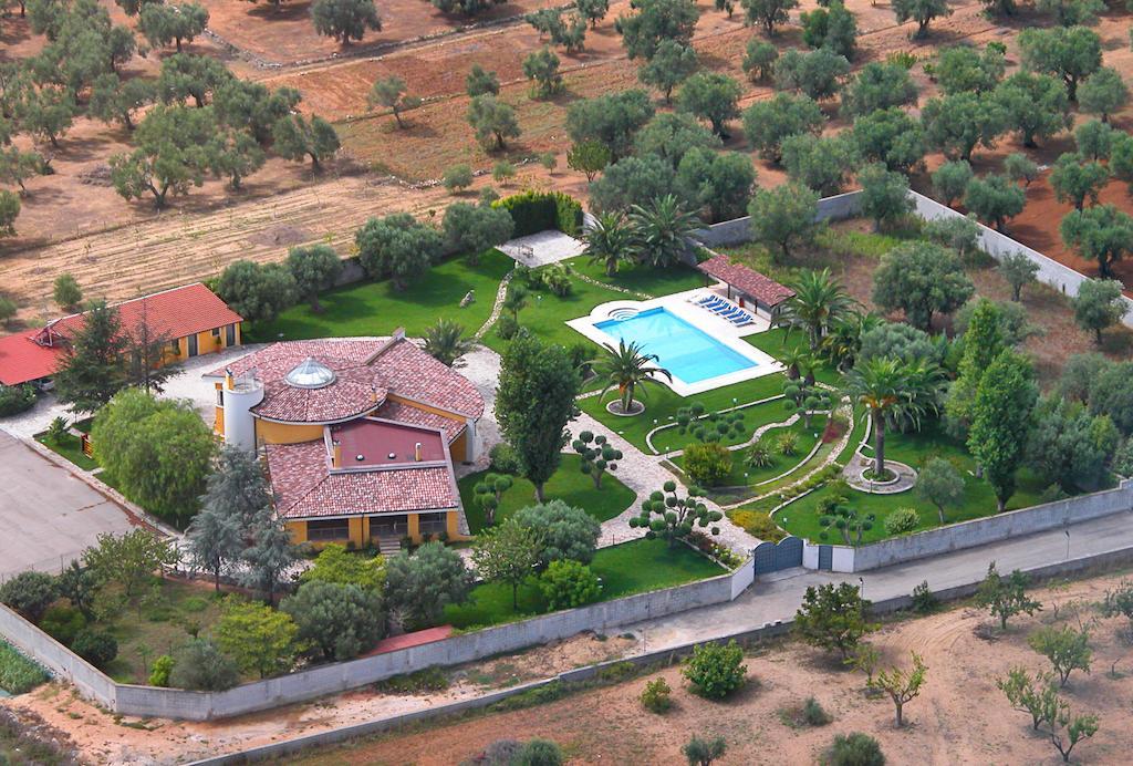 B&B Quattrostelle Cavallino di Lecce Bagian luar foto