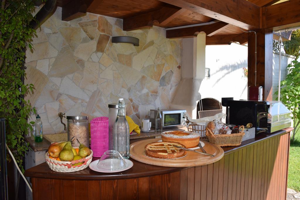 B&B Quattrostelle Cavallino di Lecce Bagian luar foto